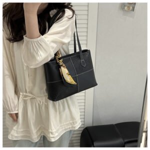 Alternative view of Women's handbag,  new style, fashionable, large capacity, shoulder bag, versatile, trendy, high-end tote bag N424