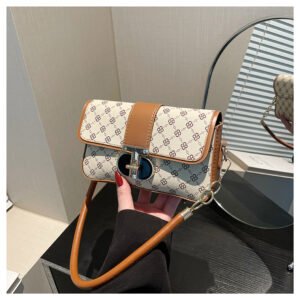 Alternative view of High-quality texture niche underarm bag female style autumn and winter solid color small square bag versatile crossbody bag Code.N364