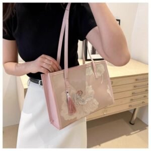 Alternative view of Silk Texture Embroidery Tassel Texture Tote Bag Code-N330