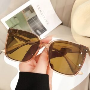 Alternative view of Korean Version Of Large Frame Square Sunglasses