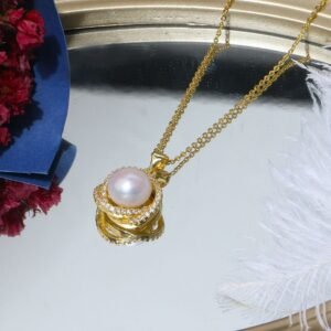 Alternative view of Fashionable Mini Pearl Jewellery set