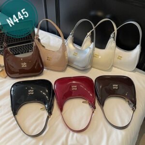 Women's patent leather glossy underarm bag, high-end new trendy and fashionable, paired with solid color handbag, sweet and cool style shoulder Bag N445