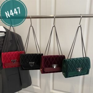 Women's Quilted Chain Crossbody Bag N447